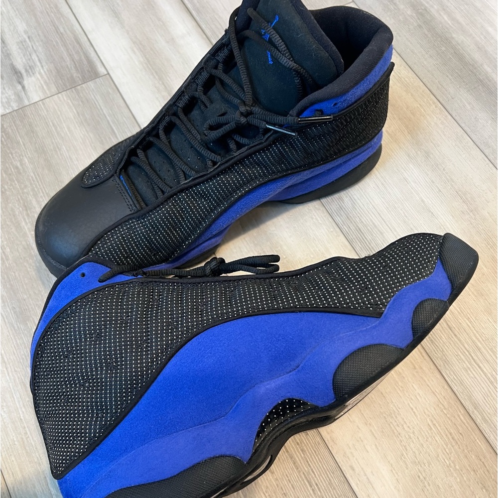 Worn once, selling because I don’t wear anymore and need space for new shoes.